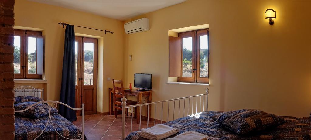 Agriturismo Passo Dei Briganti Agrigento Bilik gambar